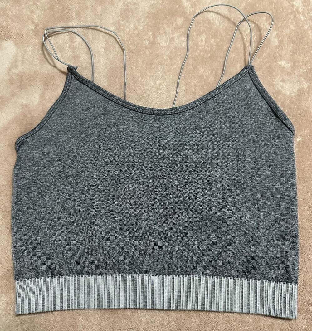 rue21 Seamless Grey Ribbed Hem Crop Tank Top Size Medium